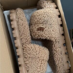 UGG Tan Fluffy Slippers